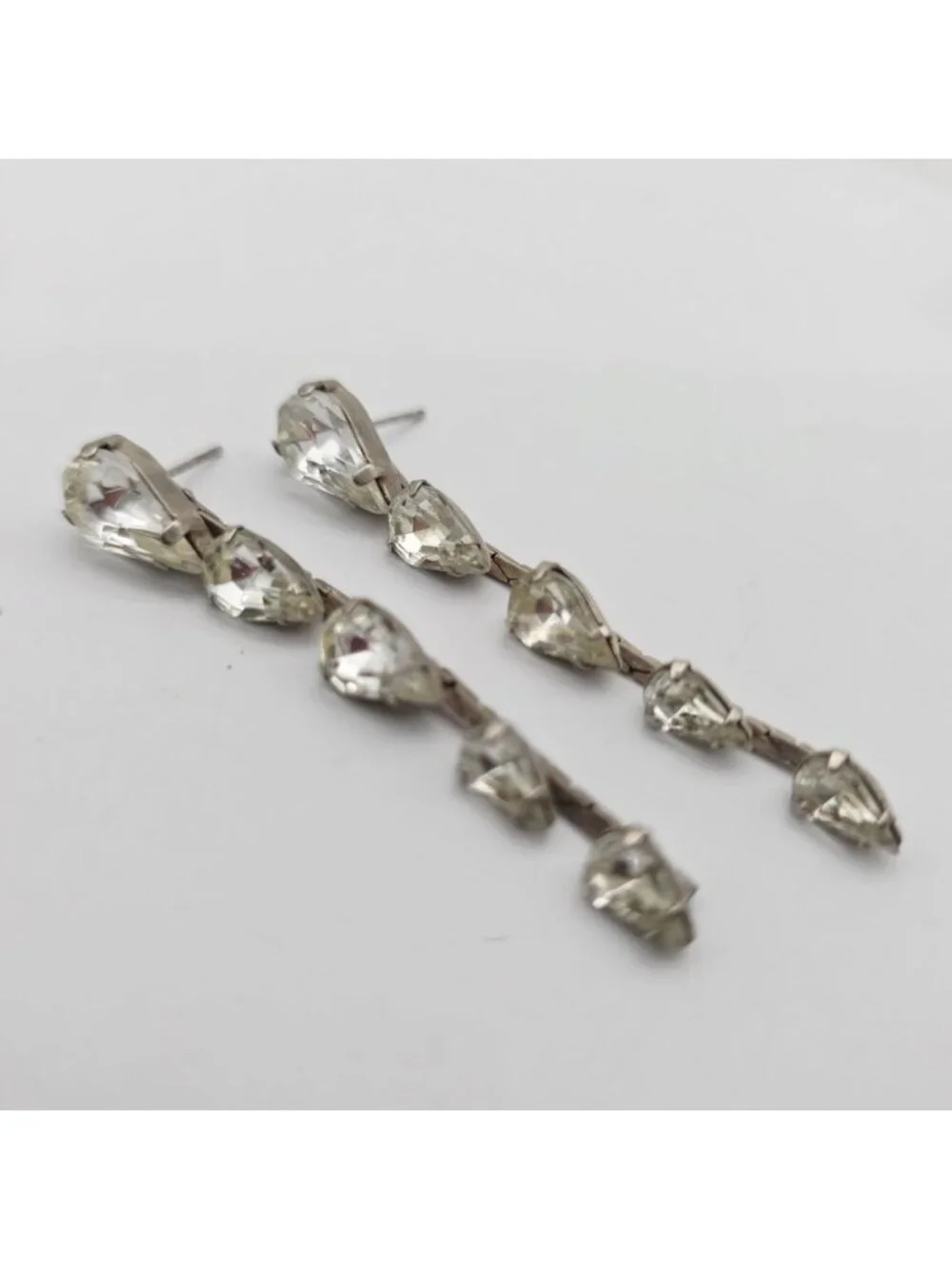 Crystal Drop Earrings With Teardrop Rhinestones In Silver Tone Vintage - Picture 3 of 4